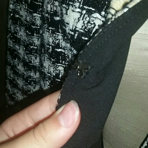 Tahari Jacket/Blazer - Picture 3 of 4